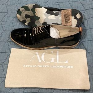 Beautiful black shoes only wore a couple of times.